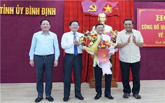 Bình Định công bố quyết định của Ban Bí thư về công tác cán bộ