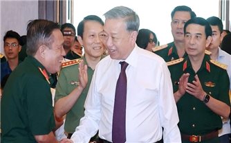 Tổng Bí thư Tô Lâm gặp mặt đại biểu tướng lĩnh, Anh hùng, các lực lượng tham gia Chiến dịch Hồ Chí Minh