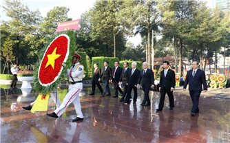 Bình Dương long trọng kỷ niệm 50 năm giải phóng Thủ Dầu Một, giải phóng miền Nam, thống nhất đất nước