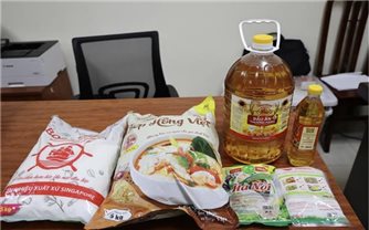 Chuyên gia chỉ cách nhận biết dầu ăn giả bằng mắt thường