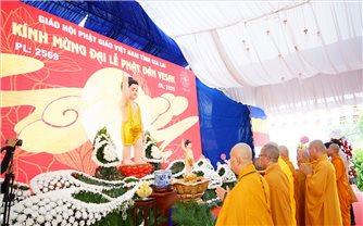 Ban Trị sự Giáo hội Phật giáo Việt Nam tỉnh Gia Lai tổ chức trọng thể Đại lễ Phật đản 2025