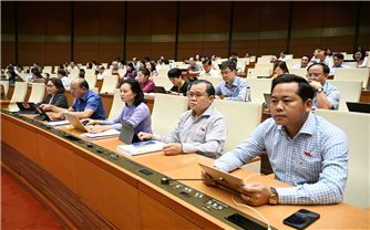 Tạo điều kiện thuận lợi cho người dân các xã khu vực miền núi thực hiện hoạt động bầu cử