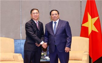 Thủ tướng Phạm Minh Chính làm việc với các doanh nghiệp hàng đầu Malaysia