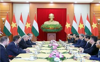 Việt Nam sẵn sàng là cầu nối giữa Hungary với khu vực Đông Nam Á