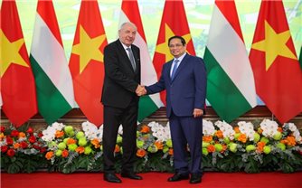 Thủ tướng Phạm Minh Chính hội kiến Tổng thống Hungary