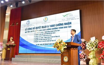 Học viện Tài chính đón nhận Giấy chứng nhận kiểm định chất lượng giáo dục đào tạo