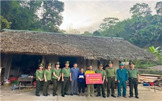 Công an Tuyên Quang dựng mái ấm cho người nghèo