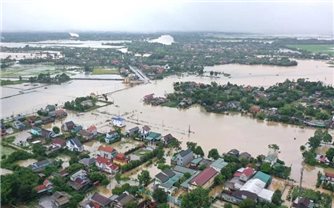 Bão số 1 gây ngập hơn 800 căn nhà, cuốn trôi 1 cầu phao