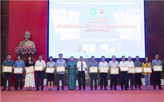 Báo chí tiếp tục phát huy vai trò làm chủ thông tin, dẫn dắt dư luận