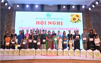 Kon Tum: 156 trẻ mồ côi được các tập thể, cá nhân nhận hỗ trợ, giúp đỡ theo chương trình “Mẹ đỡ đầu”