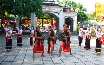 Công nhận Tết ngã rạ và múa cà đáo của người Co Quảng Ngãi là Di sản văn hóa phi vật thể quốc gia