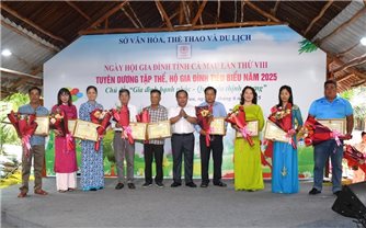 Cà Mau: Nhiều hoạt động phong phú gắn kết các thành viên gia đình