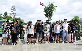 Tiếp nhận 85 công dân Việt Nam liên quan đến lừa đảo trực tuyến từ Campuchia