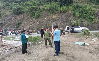 Chật vật tìm đất dựng nhà sau lũ