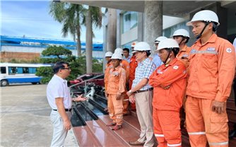 PC Quảng Ngãi xuất quân hỗ trợ khắc phục sự cố điện sau bão Kajiki tại Hà Tĩnh