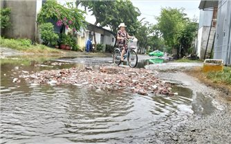 Quảng Ngãi: Nhiều tuyến đường phường Kon Tum xuống cấp nghiêm trọng