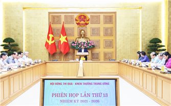 Thủ tướng: Thúc đẩy các phong trào thi đua nước rút và làm tốt công tác khen thưởng nhân dịp các sự kiện trọng đại
