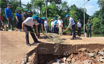 Khởi công cầu vượt lũ ngầm tràn Cà Roòng