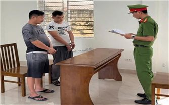 Bắt công an “dỏm” cướp tài sản