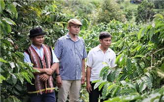 Người có uy tín- Những tấm gương mẫu mực