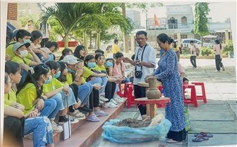 Nghệ nhân gốm Chăm duy nhất ở Lâm Đồng có sản phẩm đạt chuẩn OCOP 3 sao
