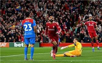 Champions League: Van Dijk tỏa sáng phút bù giờ, Liverpool hạ gục Atlético Madrid 3-2 tại Anfield