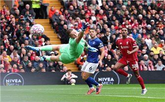 Vòng 5 Ngoại hạng Anh: Liverpool thắng Everton 2-1 trong trận derby Merseyside