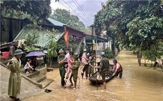 Thủ tướng Chính phủ chỉ đạo tập trung ứng phó, khắc phục hậu quả bão số 10 và mưa lũ sau bão