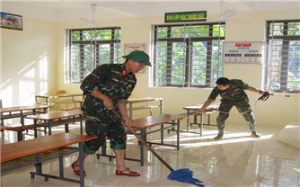 Xuyên lễ giúp dân khắc phục hậu quả mưa lũ, tu sửa trường lớp để kịp ngày khai trường
