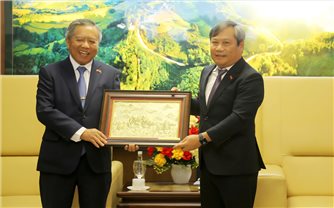 Quảng Ninh tăng cường hợp tác hữu nghị với các địa phương của Lào