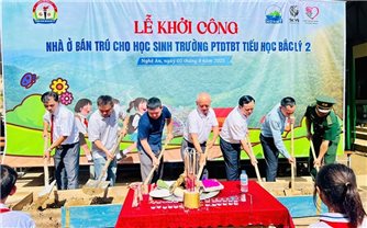 Hội Doanh nghiệp Nghệ Tĩnh ở TP. Hồ Chí Minh hỗ trợ xây dựng nhà ở bán trú cho học sinh vùng DTTS