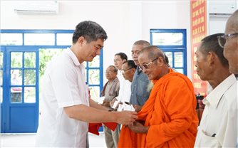 Cần bố trí cán bộ công tác dân tộc, tôn giáo riêng biệt, không lồng ghép