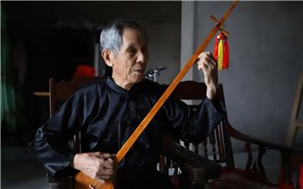 Người dành cả cuộc đời cho văn hóa Tày trên những phím đàn tính
