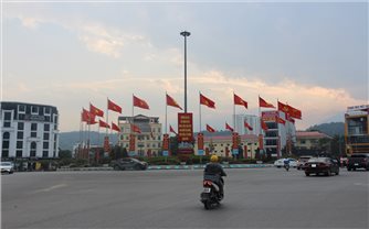 Lào Cai rực rỡ cờ hoa chào mừng Đại hội lần thứ XIV của Đảng