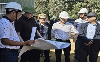 Xây trường, dựng niềm tin trên miền biên giới