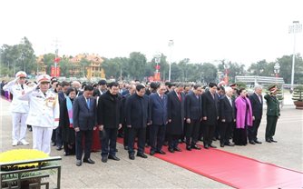 Lãnh đạo Đảng, Nhà nước vào Lăng viếng Chủ tịch Hồ Chí Minh nhân 80 năm Ngày Tổng tuyển cử đầu tiên