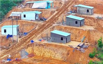 Người dân vùng thiên tai đón Tết an lành