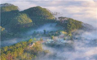 Cảnh sắc thiên nhiên tuyệt đẹp ở vùng đất “bảy hồ ba thác”