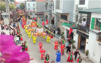 Về vùng đảo Hà Nam xem nghi lễ “rước người”