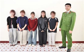 Kịp thời ngăn chặn 5 học sinh lớp 8 bị dụ rời địa phương đi làm thuê