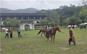 Vó ngựa dưới non thiêng Yên Tử