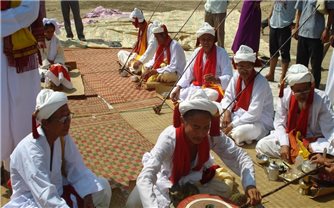 Bình yên trên những làng Chăm