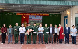 Thàng Tín vui Ngày hội Biên phòng toàn dân