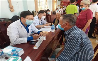 Người yếu thế được đề xuất khám sức khỏe định kỳ miễn phí