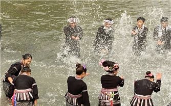 Lễ hội Bun Vốc Nặm - Sắc màu văn hóa dân tộc Lào ở Lai Châu