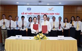 Tạo điều kiện thuận lợi cho người dân vùng khó khăn tiếp cận dịch vụ hành chính công