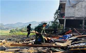 Huy động lực lượng hỗ trợ Nhân dân khắc phục hậu quả mưa dông tại Lào Cai
