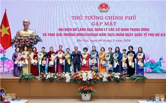 Thủ tướng: Phụ nữ Việt Nam vượt qua chính mình, trở thành lực lượng nòng cốt, nhân tố kiến tạo tiến trình đổi mới và phát triển