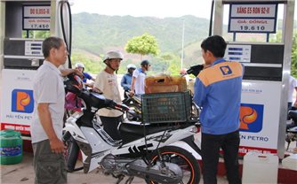 Người dân vùng cao linh hoạt thích ứng với biến động giá xăng dầu