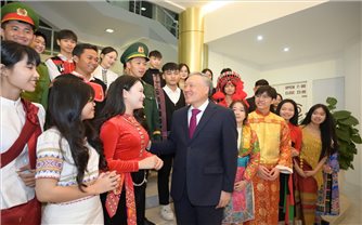 Thế hệ trẻ người DTTS với ngoại giao văn hóa: Đưa bản sắc văn hóa dân tộc hòa nhịp cùng dòng chảy ngoại giao (Bài 1)